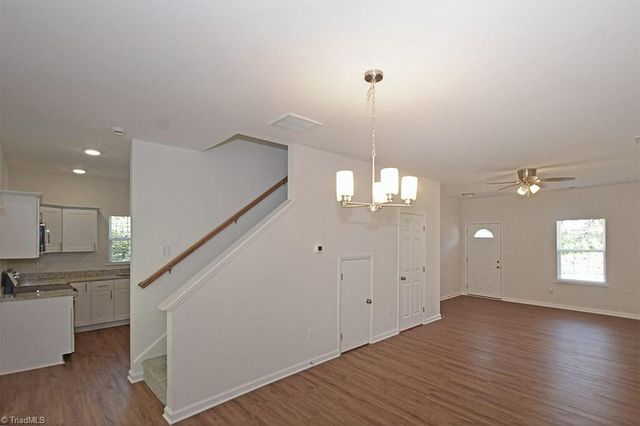 3437 Littlefield Way, Greensboro, NC 27405