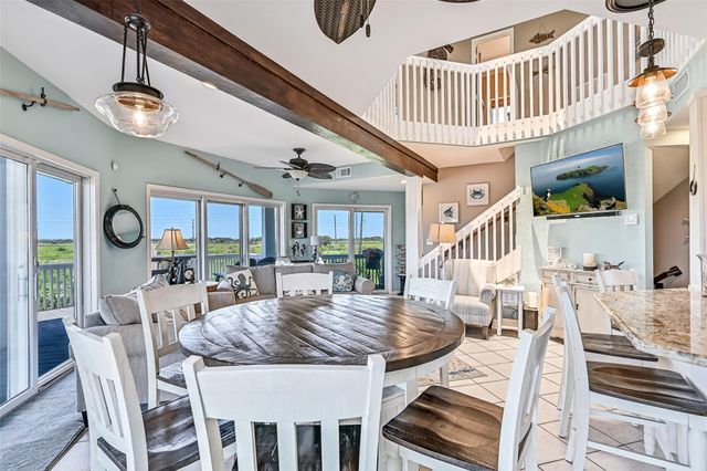 14450 Spyglass Circle, Galveston, TX 77554