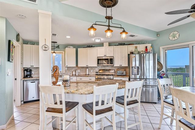 14450 Spyglass Circle, Galveston, TX 77554