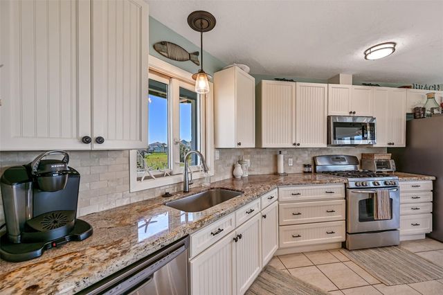 14450 Spyglass Circle, Galveston, TX 77554