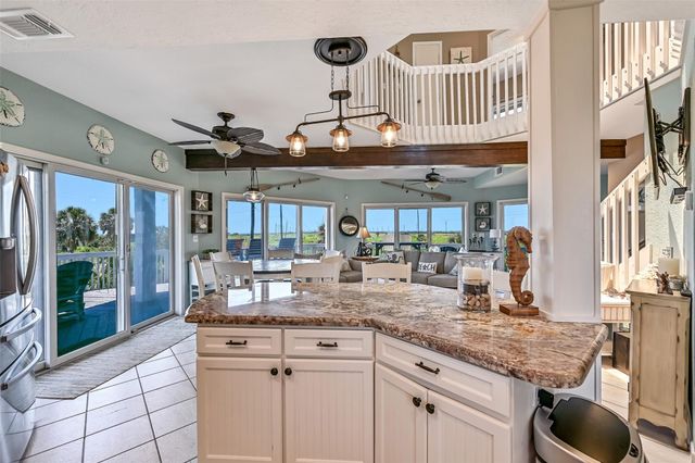 14450 Spyglass Circle, Galveston, TX 77554