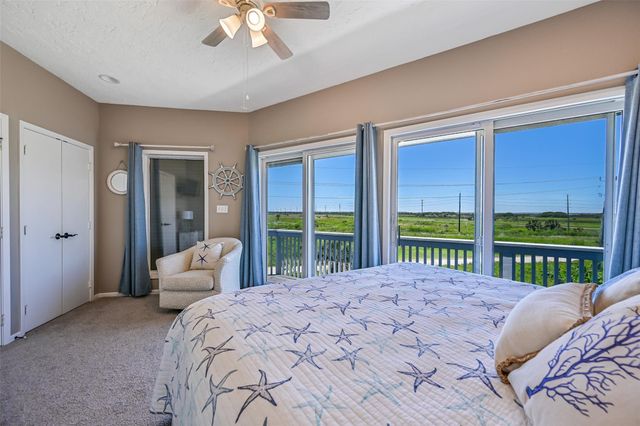 14450 Spyglass Circle, Galveston, TX 77554