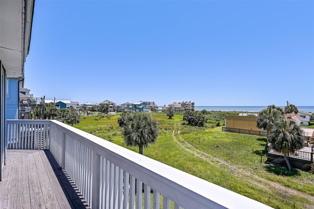 14450 Spyglass Circle, Galveston, TX 77554