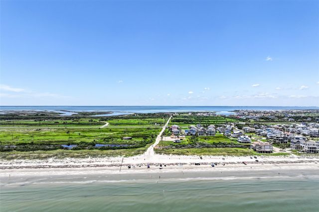 14450 Spyglass Circle, Galveston, TX 77554