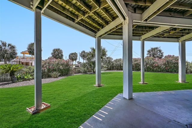14450 Spyglass Circle, Galveston, TX 77554
