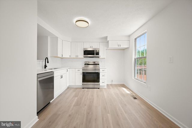 7833 PADDOCK WAY, Baltimore, MD 21244
