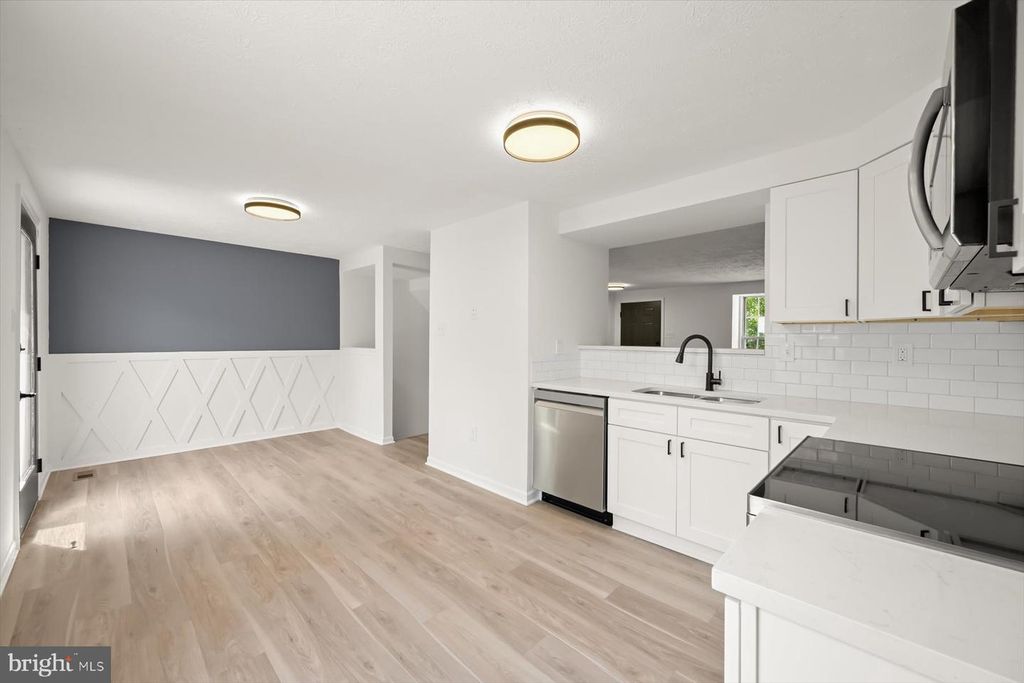 Image 14 of property listing at 7833 PADDOCK WAY, Baltimore, MD 21244