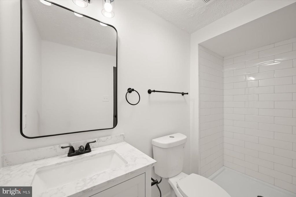 Image 28 of property listing at 7833 PADDOCK WAY, Baltimore, MD 21244