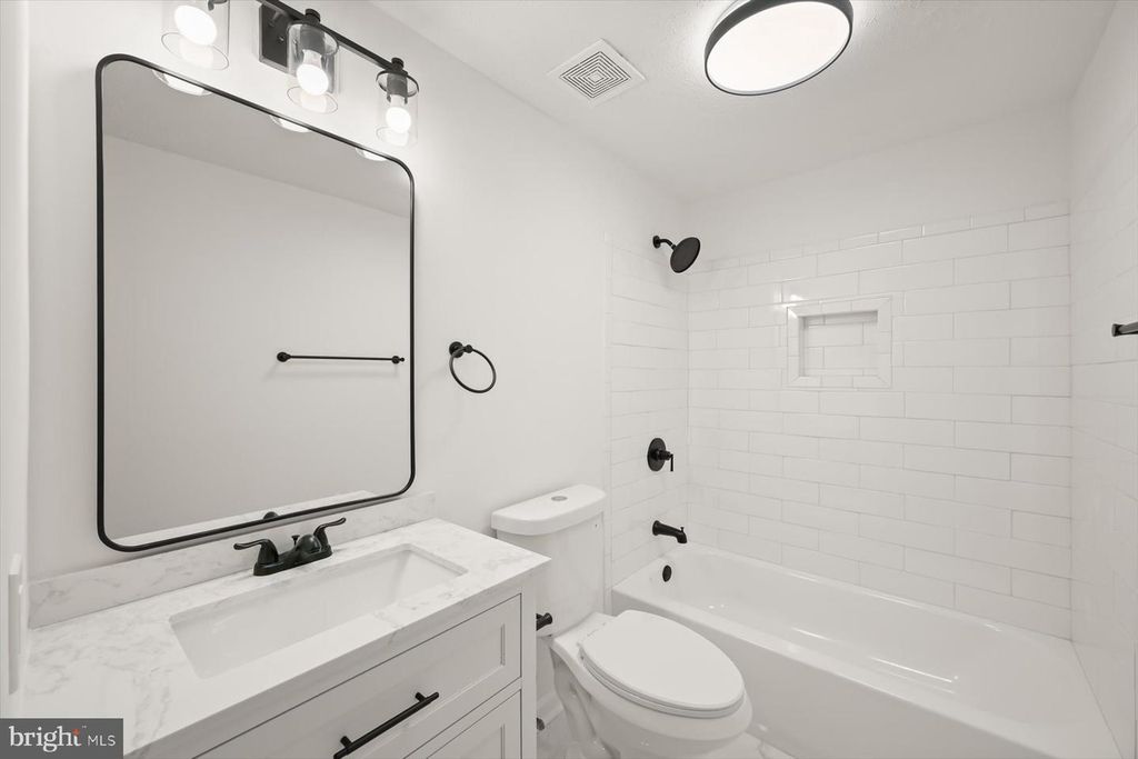 Image 29 of property listing at 7833 PADDOCK WAY, Baltimore, MD 21244