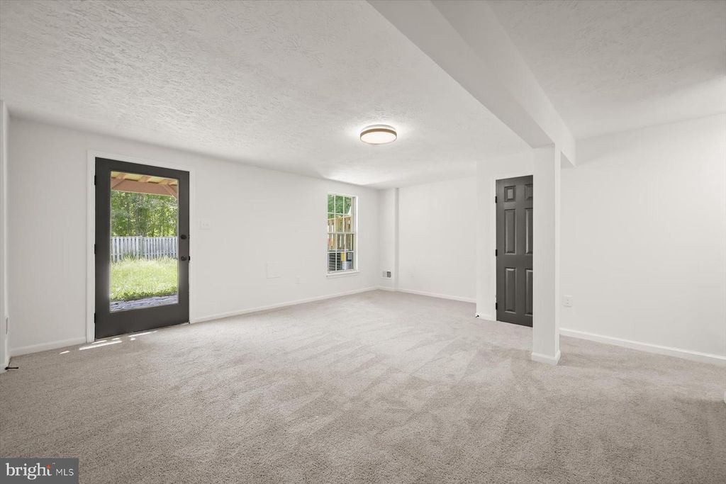 Image 32 of property listing at 7833 PADDOCK WAY, Baltimore, MD 21244