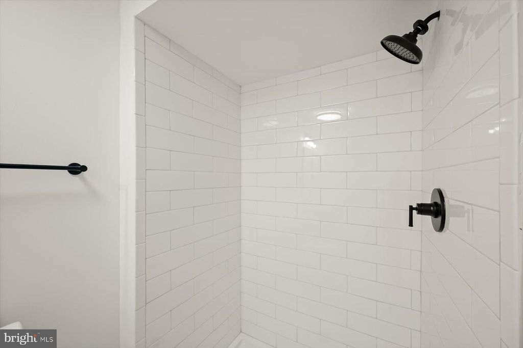 Image 36 of property listing at 7833 PADDOCK WAY, Baltimore, MD 21244