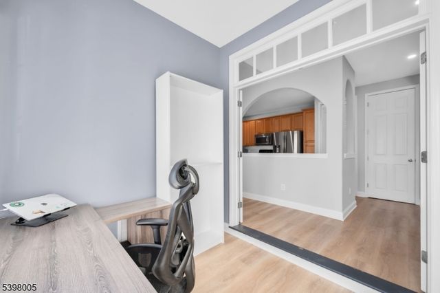 34 Limerick Ln, Lopatcong Twp., NJ 08865