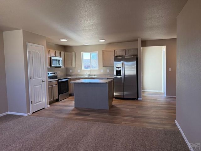 5204 Gannet Lane, Pueblo, CO 81008