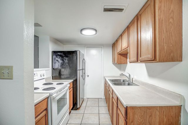 4648 E Wood Street, Phoenix, AZ 85040
