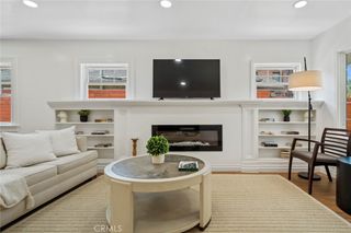 5750 5th Avenue, Los Angeles, CA 90043
