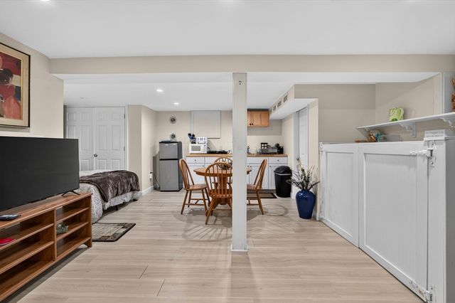 45 Hamlet St, Arlington, MA 02474