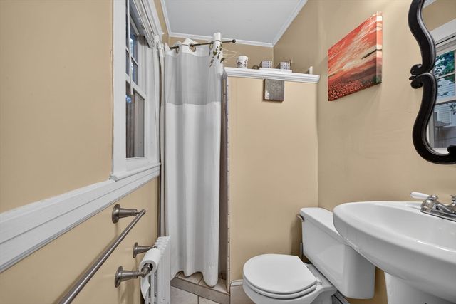45 Hamlet St, Arlington, MA 02474