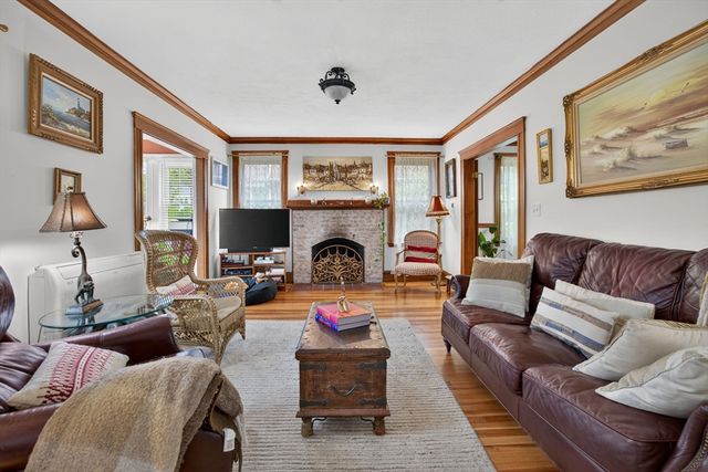 45 Hamlet St, Arlington, MA 02474