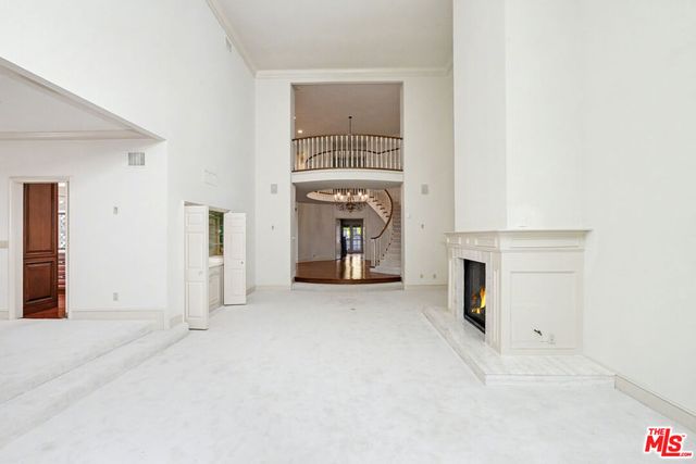 12386 Ridge Circle, Los Angeles, CA 90049