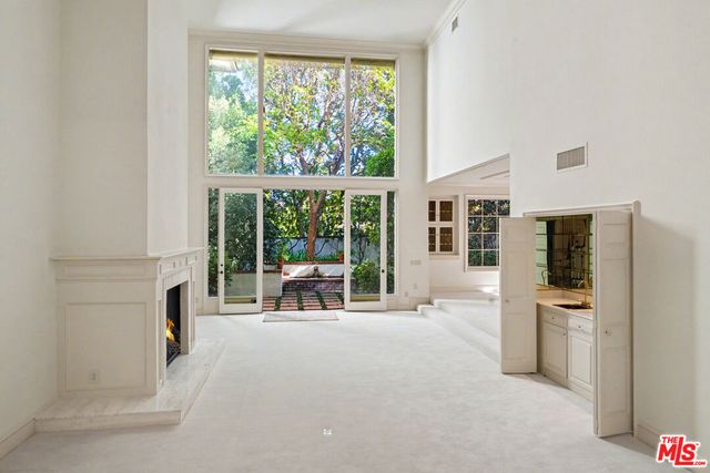 12386 Ridge Circle, Los Angeles, CA 90049