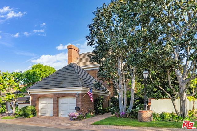 12386 Ridge Circle, Los Angeles, CA 90049