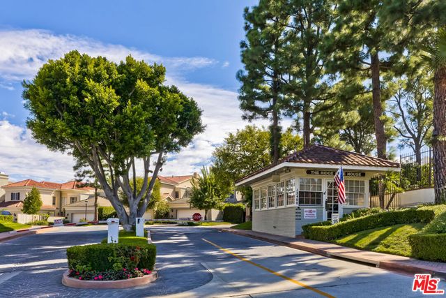 12386 Ridge Circle, Los Angeles, CA 90049