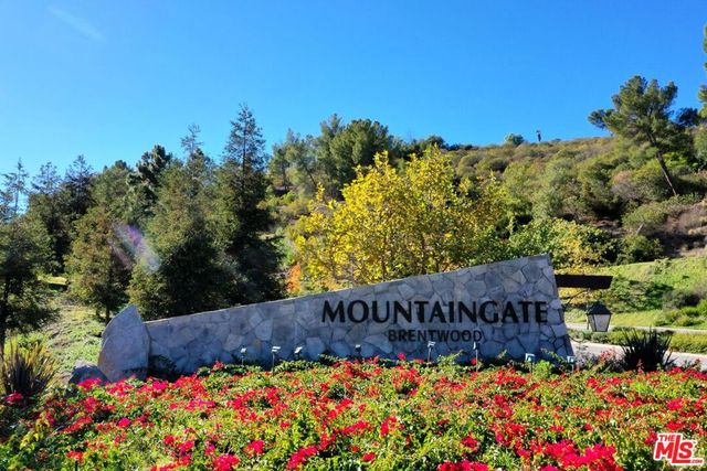 12386 Ridge Circle, Los Angeles, CA 90049