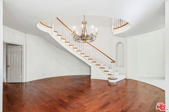 12386 Ridge Circle, Los Angeles, CA 90049