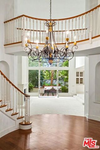 12386 Ridge Circle, Los Angeles, CA 90049