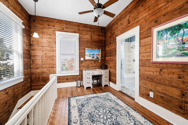 3811 Avenue O, Galveston, TX 77550