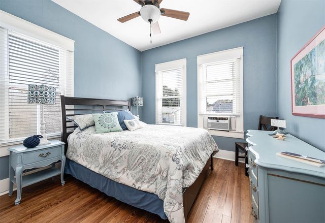 3811 Avenue O, Galveston, TX 77550