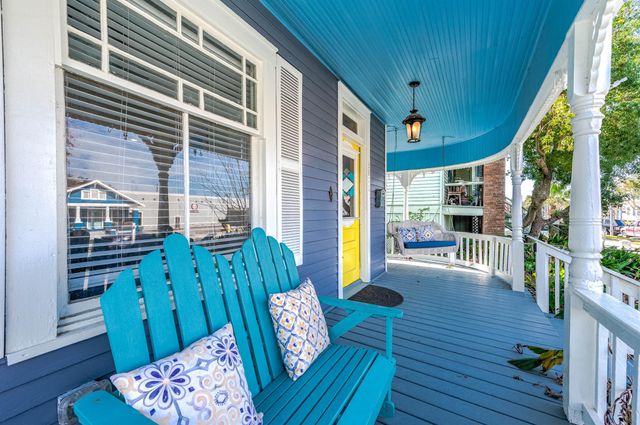 3811 Avenue O, Galveston, TX 77550