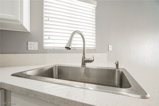 6067 Turtle River Avenue, Las Vegas, NV 89156