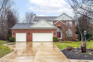 5206 Yorton Lane, Brunswick, OH 44212