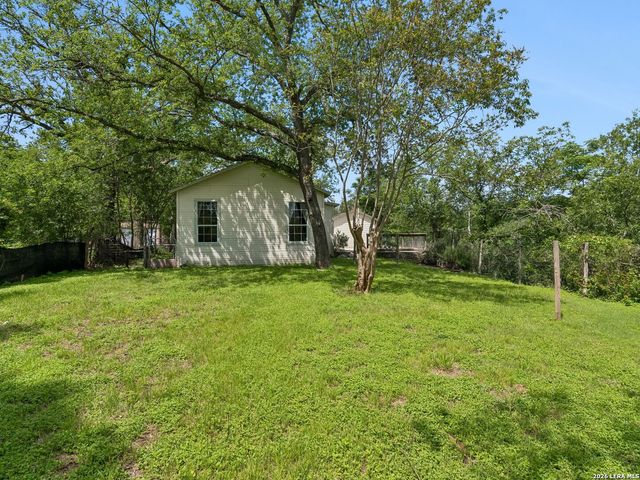 111 Brackenridge, Boerne, TX 78006