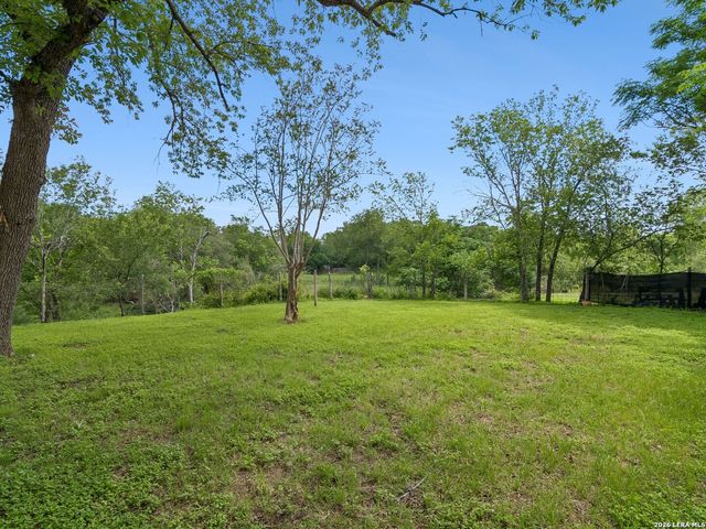 111 Brackenridge, Boerne, TX 78006