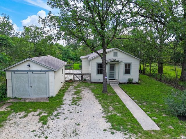 111 Brackenridge, Boerne, TX 78006