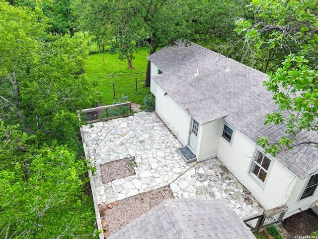 111 Brackenridge, Boerne, TX 78006