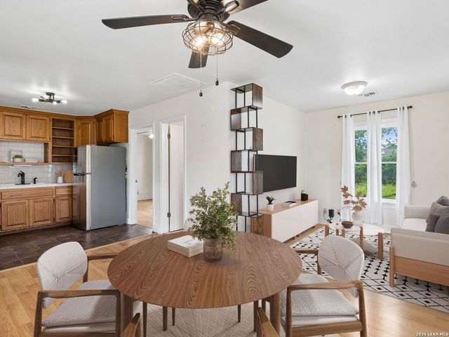 111 Brackenridge, Boerne, TX 78006