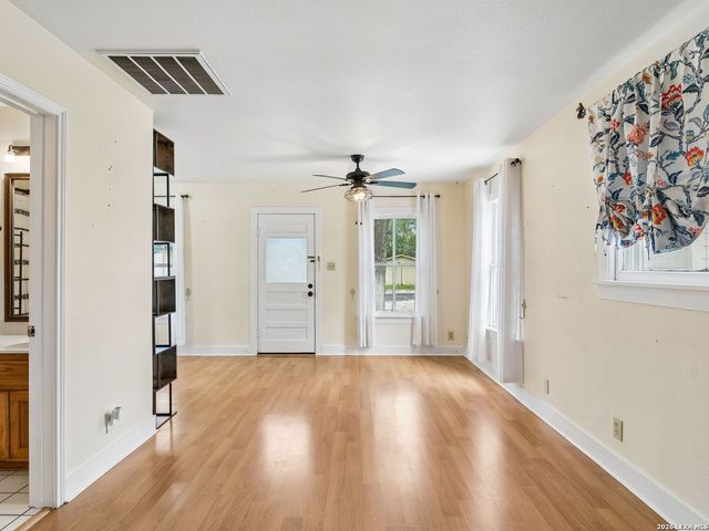 111 Brackenridge, Boerne, TX 78006
