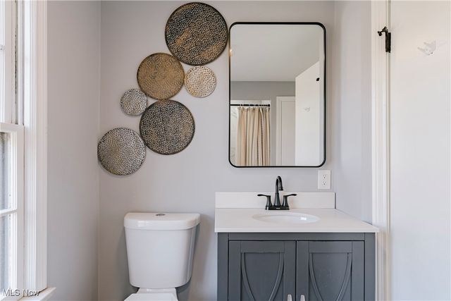 2099 Campus Road, South Euclid, OH 44121