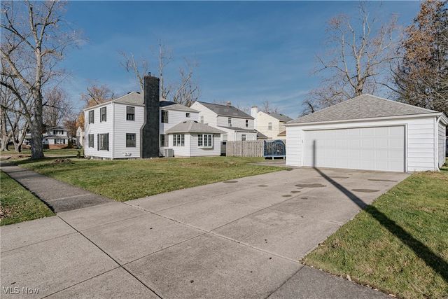 2099 Campus Road, South Euclid, OH 44121