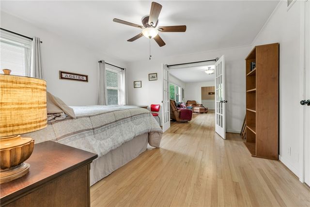 1016 Francis Drive, College Station, TX 77840