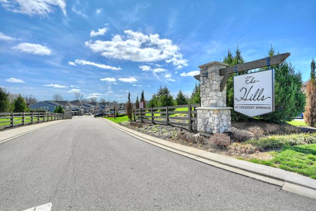 2501 Crosshill Drive, Crescent Springs, KY 41017