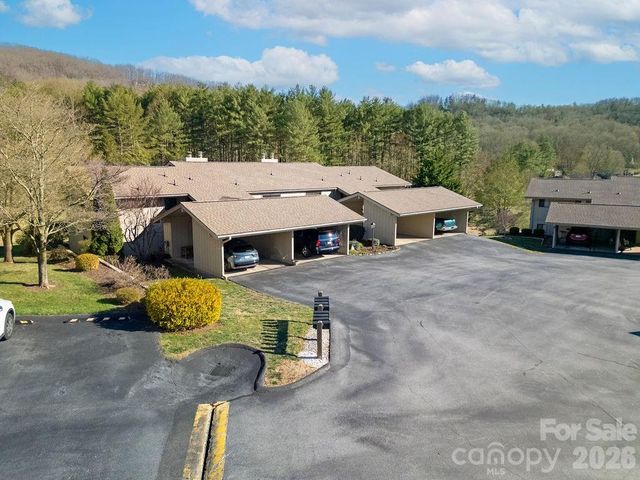 157 Glen Cannon Point 3, Pisgah Forest, NC 28768