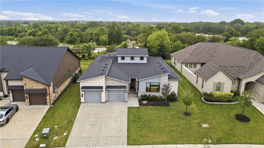 2852 Persimmon Ridge Court, Bryan, TX 77807 — exterior
