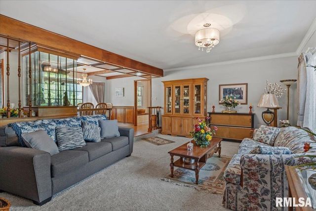 50 W Hazel Dell Lane, Springfield, IL 62703