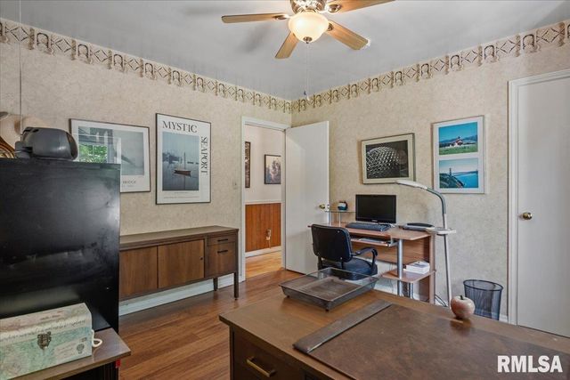 50 W Hazel Dell Lane, Springfield, IL 62703
