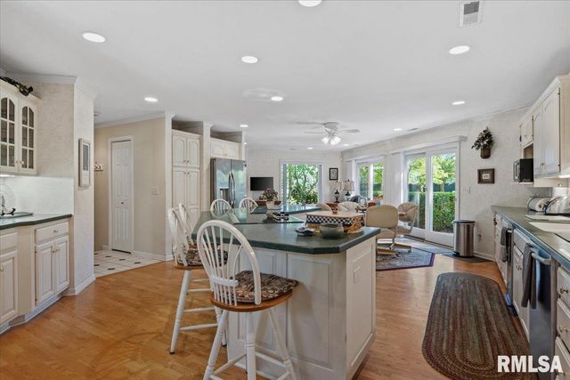 50 W Hazel Dell Lane, Springfield, IL 62703