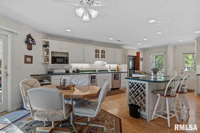 50 W Hazel Dell Lane, Springfield, IL 62703